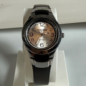 Armitron Pro Sport Women's Watch Black & Silver Tone 330ft Water Resist